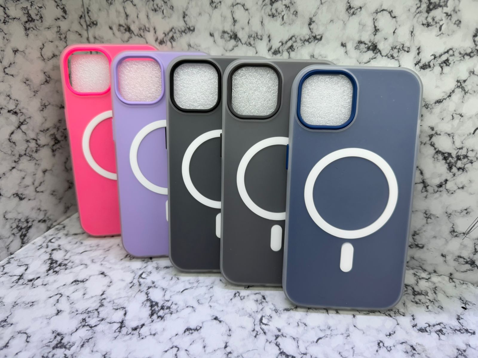 Funda iPhone Silicona Sólida MagSafe